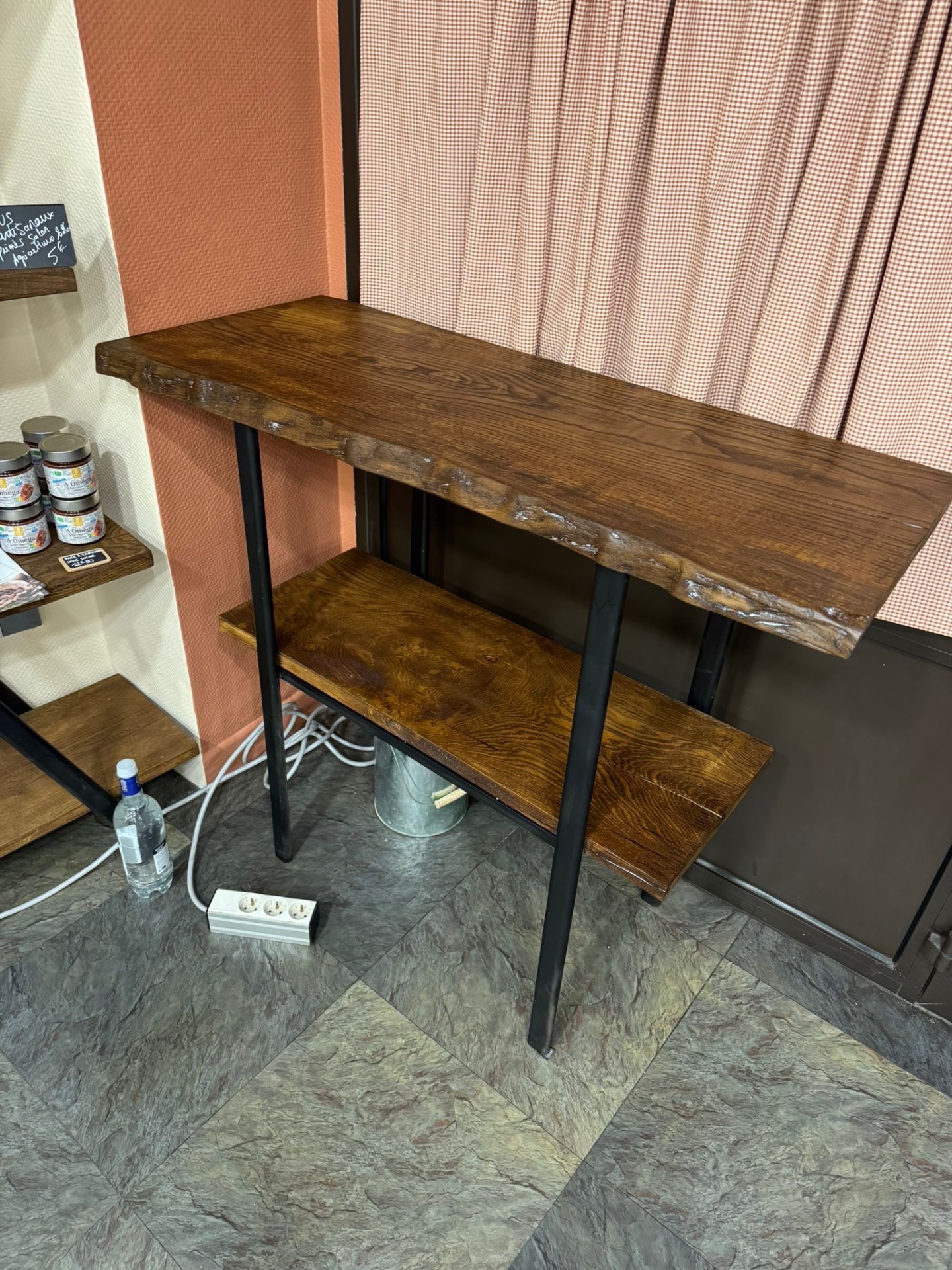 Console bois massif & piétement acier